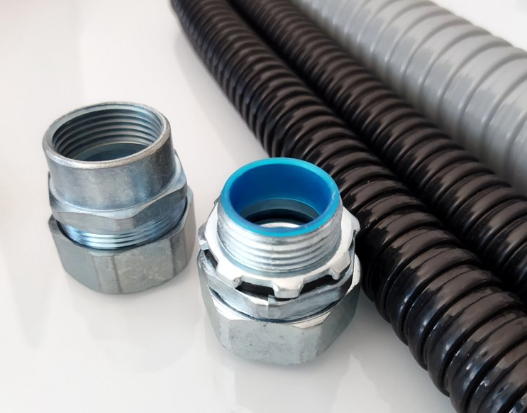 包塑金属软管在石油化工与煤矿高风险区域的防爆防火屏障作用